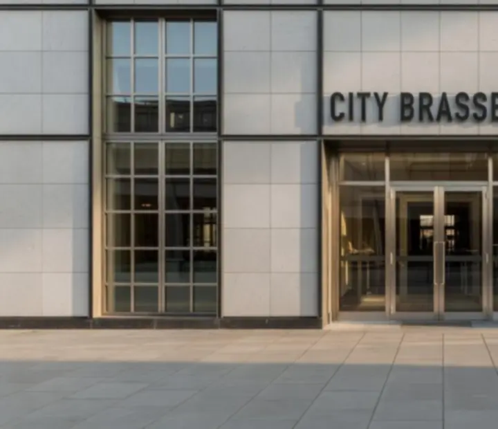 Exterior view suggesting the entrance to APARTAMENT SZRENICA in an urban setting
